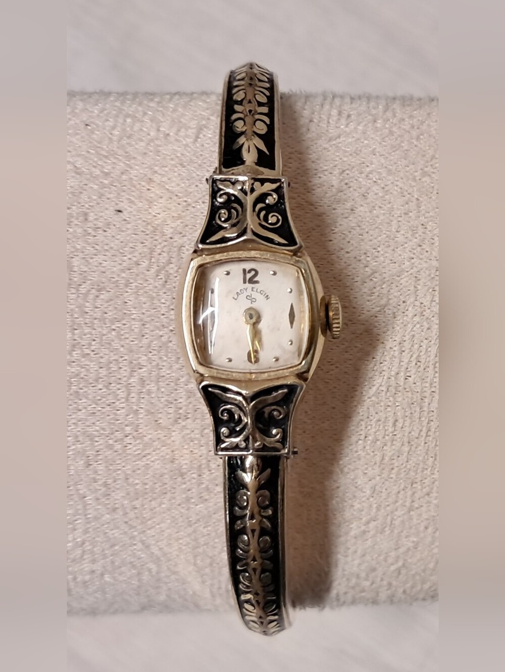 Vintage Lady Elgin Wristwatch